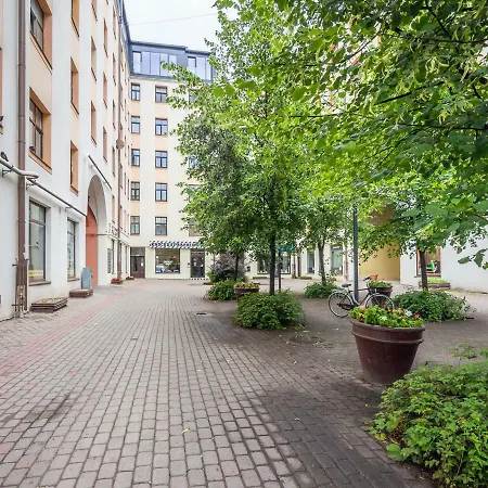 Dzirnavu City Center * Riga